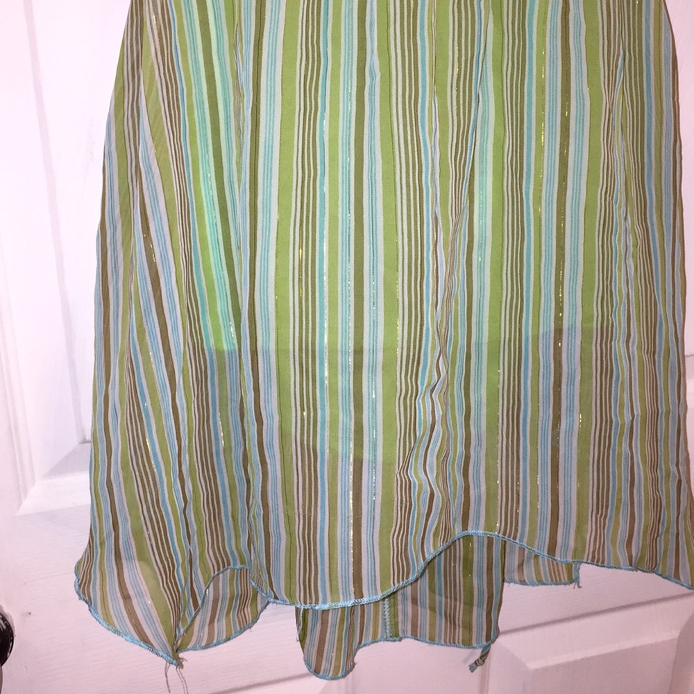 Lady’s top - Picture 3 of 6